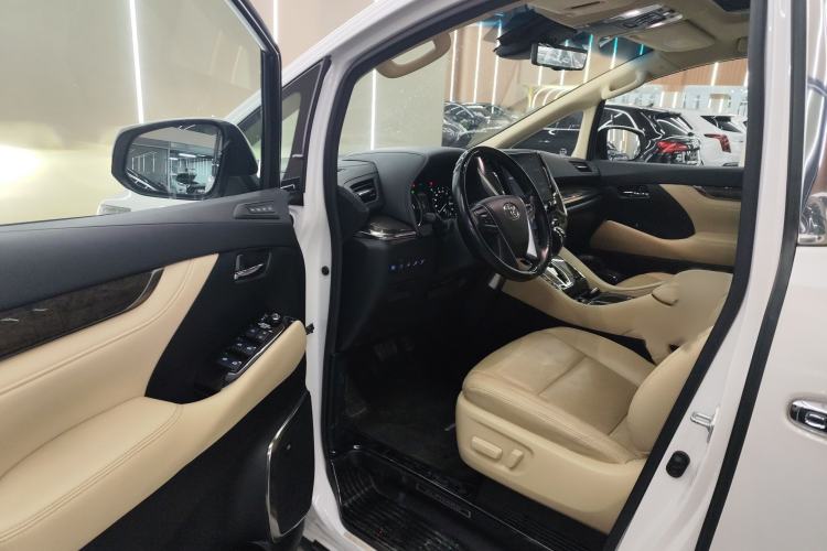 Used Toyota Alphard 2020 Dual-Engine 2.5L Prestige Edition Interior 3