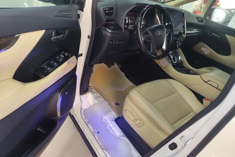 Used Toyota Alphard 2020 Dual-Engine 2.5L Prestige Edition Interior 3