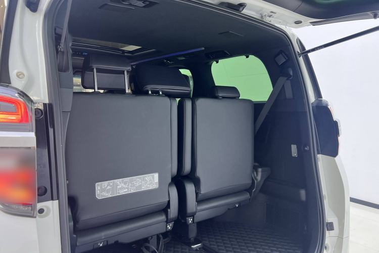 Used Toyota Alphard 2020 Dual-Engine 2.5L Prestige Edition Interior 7