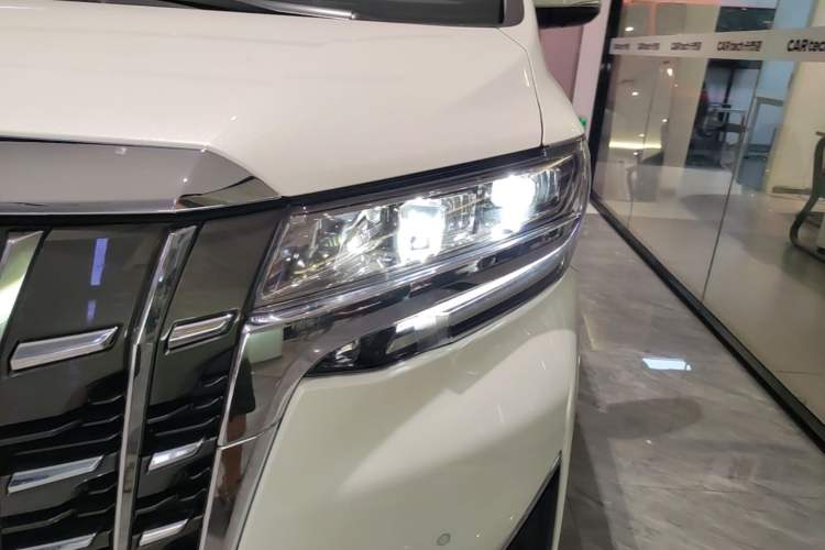 Used Toyota Alphard 2020 Dual-Engine 2.5L Prestige Edition Left Front Headlight
