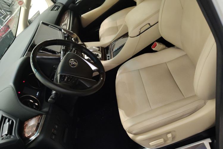Used Toyota Alphard 2020 Dual-Engine 2.5L Luxury Edition Left Front Seat