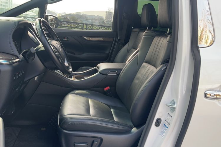 Used Toyota Alphard 2020 Dual-Engine 2.5L Prestige Edition Left Front Seat
