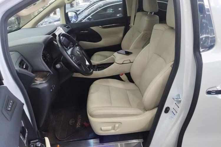 Used Toyota Alphard 2020 Dual-Engine 2.5L Luxury Edition Left Front Seat