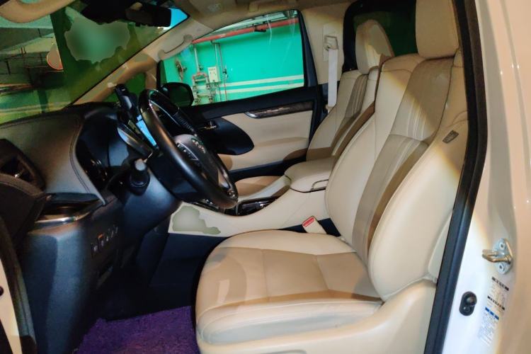 Used Toyota Alphard 2020 Dual-Engine 2.5L Luxury Edition Left Front Seat