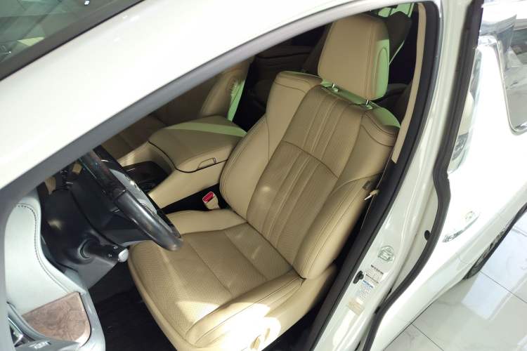 Used Toyota Alphard 2020 Dual-Engine 2.5L Prestige Edition Left Front Seat