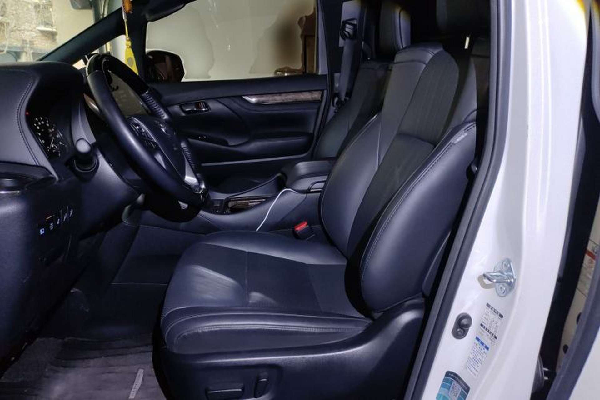 Used Toyota Alphard 2020 Dual-Engine 2.5L Prestige Edition Left Front Seat