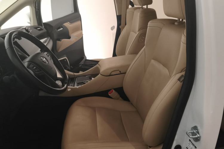 Used Toyota Alphard  Left Front Seat