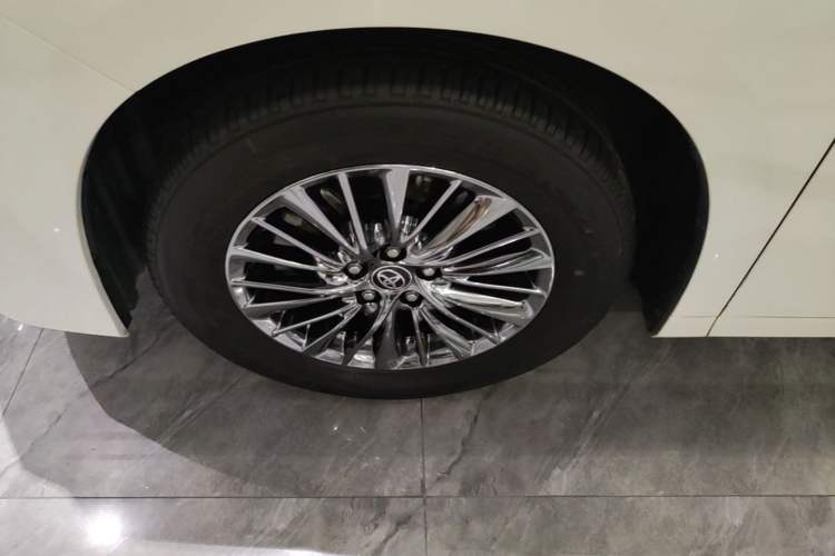 Used Toyota Alphard 2020 Dual-Engine 2.5L Prestige Edition Left Front Wheel Hub
