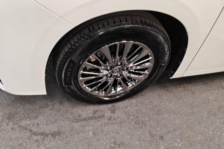 Used Toyota Alphard 2020 Dual-Engine 2.5L Luxury Edition Left Front Wheel Hub