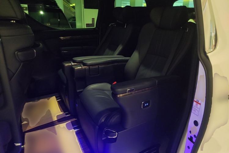 Used Toyota Alphard 2020 Dual-Engine 2.5L Prestige Edition Left Rear Seat