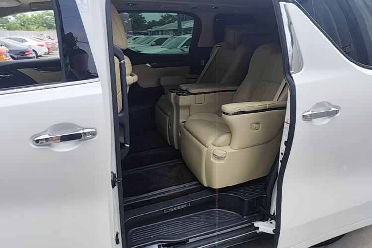 Used Toyota Alphard 2020 Dual-Engine 2.5L Prestige Edition Left Rear Seat