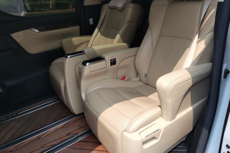 Used Toyota Alphard 2020 Dual-Engine 2.5L Luxury Edition Left Rear Seat