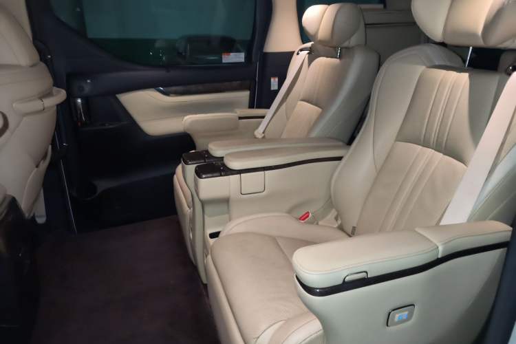 Used Toyota Alphard 2020 Dual-Engine 2.5L Prestige Edition Left Rear Seat