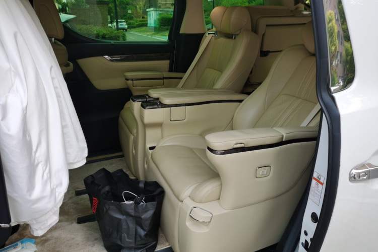 Used Toyota Alphard 2020 Dual-Engine 2.5L Prestige Edition Left Rear Seat