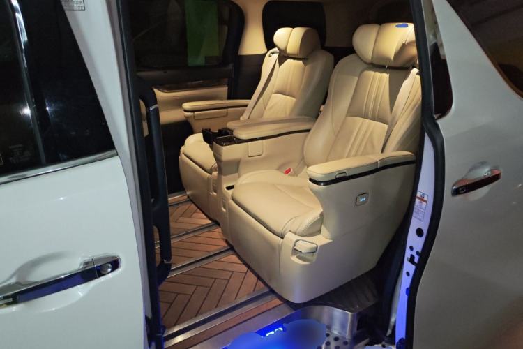 Used Toyota Alphard 2020 Dual-Engine 2.5L Prestige Edition Left Rear Seat