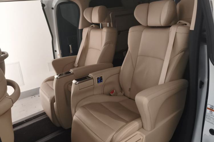 Used Toyota Alphard  Left Rear Seat