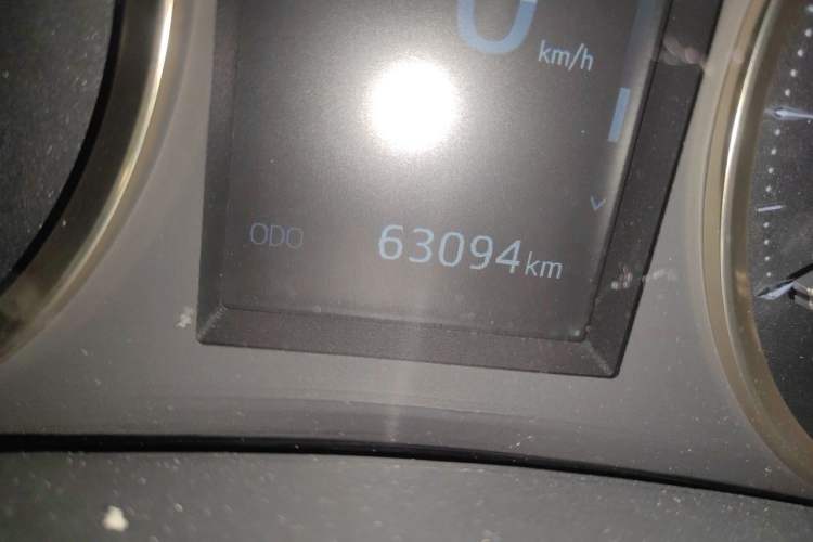 Used Toyota Alphard 2020 Dual-Engine 2.5L Prestige Edition Odometer Close Up