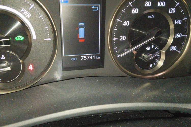 Used Toyota Alphard 2020 Dual-Engine 2.5L Prestige Edition Odometer Close Up