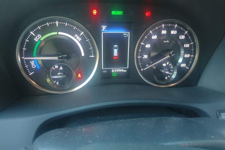 Used Toyota Alphard 2020 Dual-Motor 2.5L Golden Special Edition Odometer Close Up