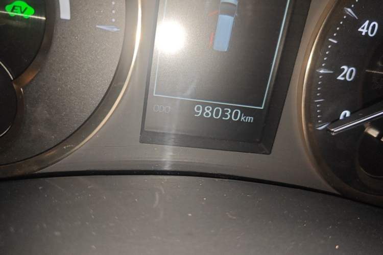 Used Toyota Alphard 2020 Dual-Engine 2.5L Prestige Edition Odometer Close Up
