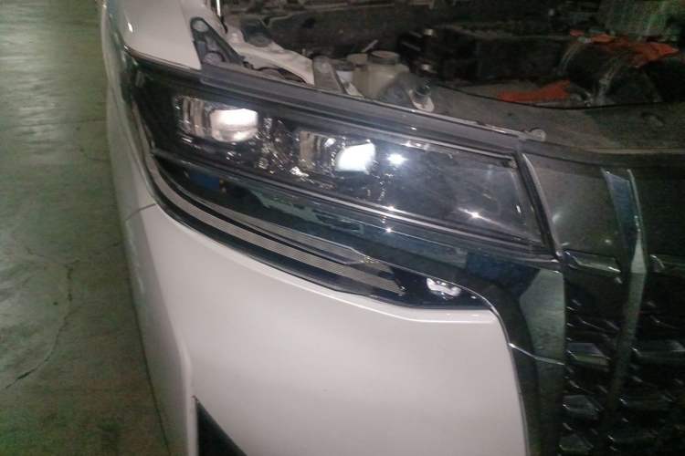 Used Toyota Alphard 2020 Dual-Engine 2.5L Luxury Edition Right Front Headlight