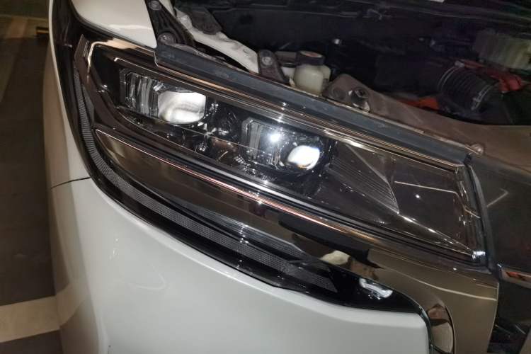 Used Toyota Alphard 2020 Dual-Engine 2.5L Prestige Edition Right Front Headlight