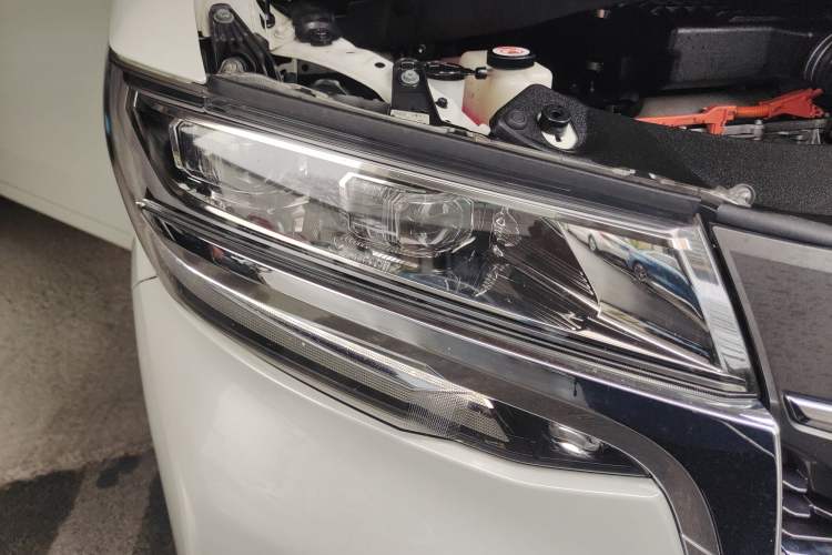 Used Toyota Alphard 2020 Dual-Engine 2.5L Prestige Edition Right Front Headlight