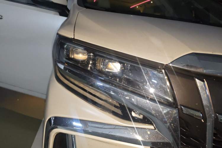 Used Toyota Alphard 2020 Dual-Engine 2.5L Luxury Edition Right Front Headlight