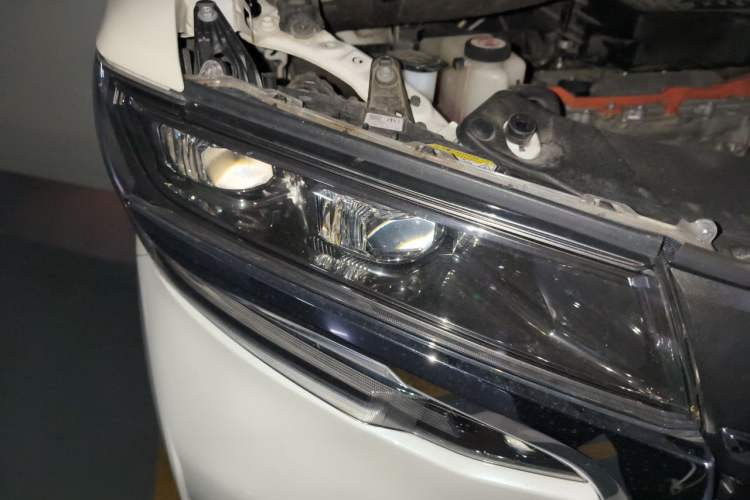 Used Toyota Alphard 2020 Dual-Engine 2.5L Prestige Edition Right Front Headlight