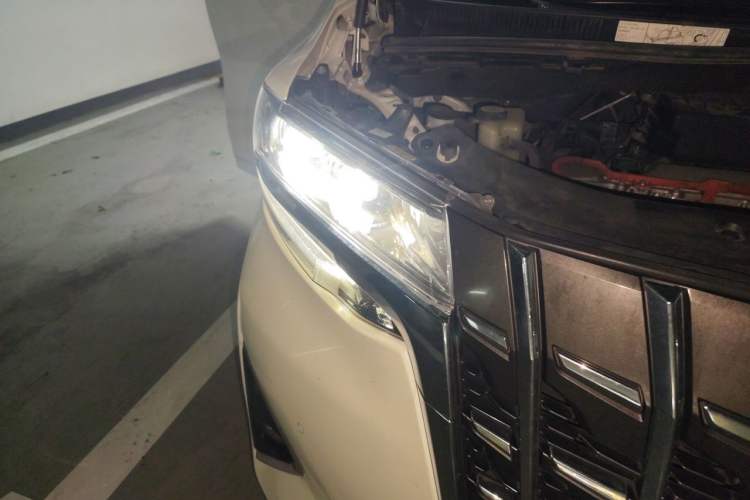 Used Toyota Alphard 2020 Dual-Engine 2.5L Luxury Edition Right Front Headlight