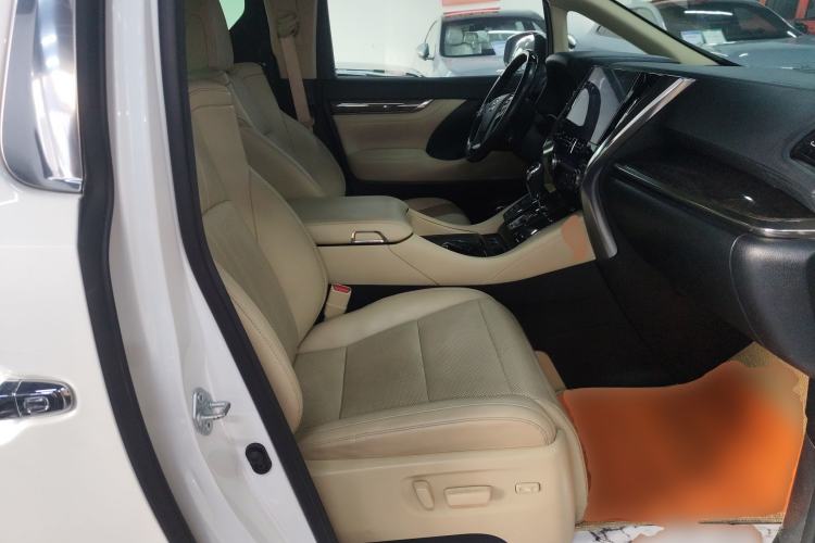 Used Toyota Alphard 2020 Dual-Engine 2.5L Prestige Edition Right Front Seat