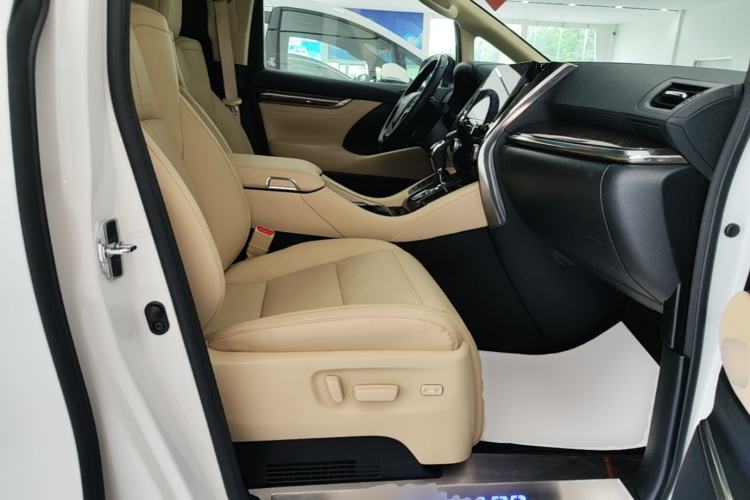 Used Toyota Alphard 2020 Dual-Engine 2.5L Prestige Edition Right Front Seat