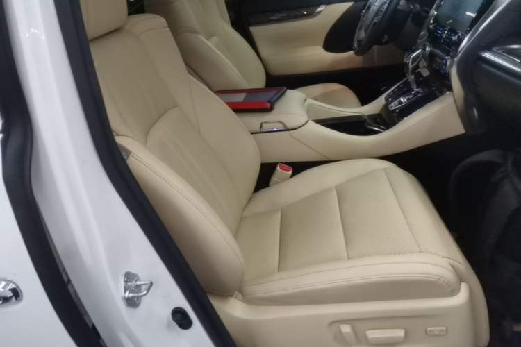 Used Toyota Alphard 2020 Dual-Engine 2.5L Prestige Edition Right Front Seat