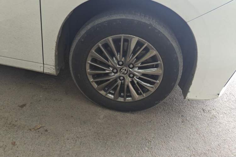 Used Toyota Alphard 2020 Dual-Engine 2.5L Luxury Edition Right Front Wheel Hub