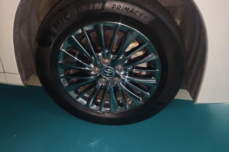 Used Toyota Alphard 2020 Dual-Engine 2.5L Prestige Edition Right Front Wheel Hub