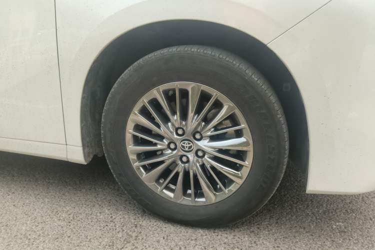 Used Toyota Alphard 2020 Dual-Engine 2.5L Luxury Edition Right Front Wheel Hub