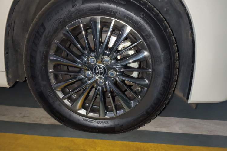 Used Toyota Alphard 2020 Dual-Engine 2.5L Prestige Edition Right Front Wheel Hub
