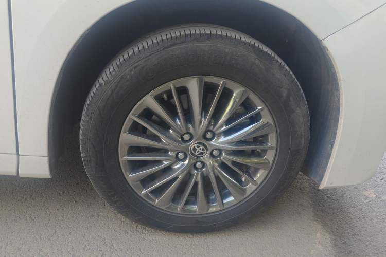 Used Toyota Alphard 2020 Dual-Motor 2.5L Golden Special Edition Right Front Wheel Hub