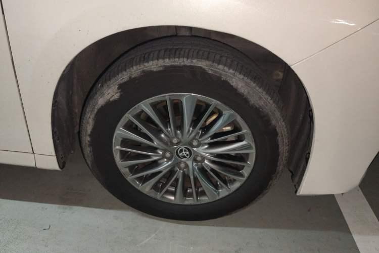 Used Toyota Alphard 2020 Dual-Engine 2.5L Luxury Edition Right Front Wheel Hub