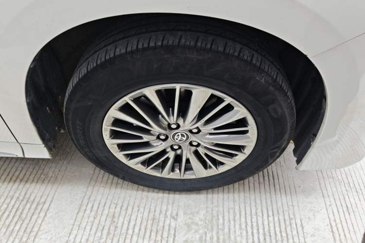Used Toyota Alphard 2020 Dual-Engine 2.5L Luxury Edition Right Front Wheel Hub