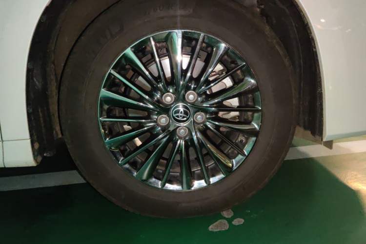 Used Toyota Alphard 2020 Dual-Engine 2.5L Luxury Edition Right Front Wheel Hub