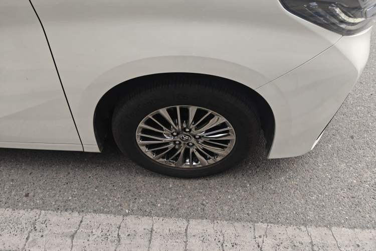 Used Toyota Alphard 2020 Dual-Engine 2.5L Luxury Edition Right Front Wheel Hub