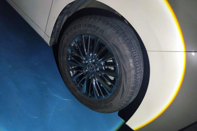 Used Toyota Alphard 2020 Dual-Engine 2.5L Luxury Edition Right Front Wheel Hub