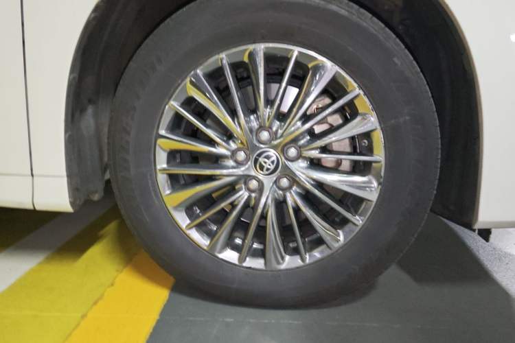Used Toyota Alphard 2020 Dual-Engine 2.5L Prestige Edition Right Front Wheel Hub