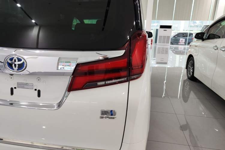 Used Toyota Alphard 2020 Dual-Engine 2.5L Prestige Edition Right Rear Taillight