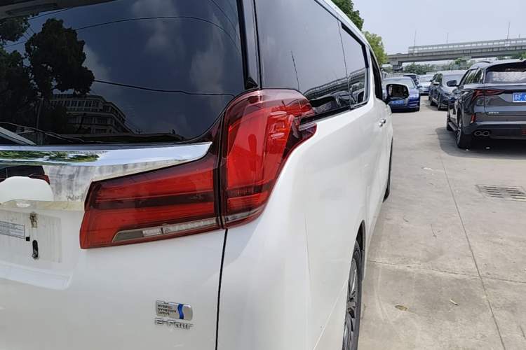 Used Toyota Alphard 2020 Dual-Engine 2.5L Prestige Edition Right Rear Taillight