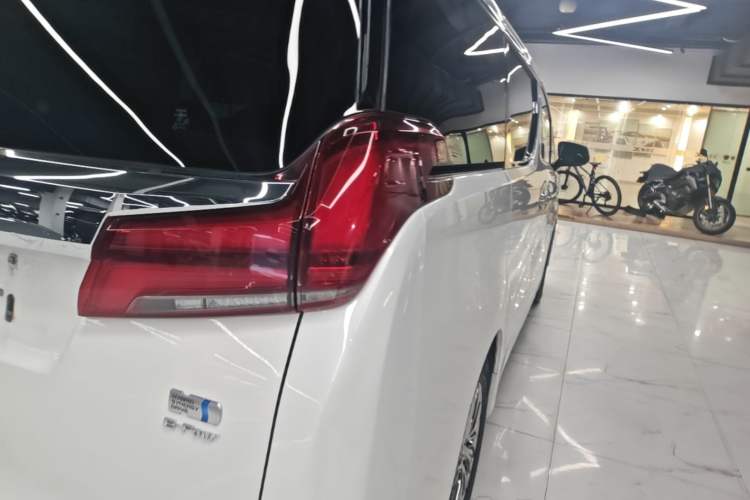 Used Toyota Alphard 2020 Dual-Engine 2.5L Prestige Edition Right Rear Taillight