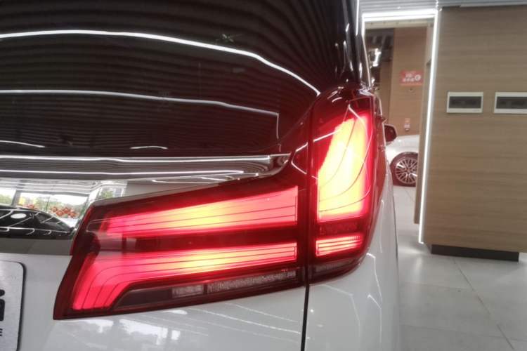 Used Toyota Alphard 2020 Dual-Engine 2.5L Prestige Edition Right Rear Taillight