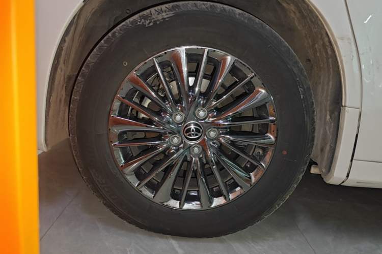 Used Toyota Alphard 2020 Dual-Engine 2.5L Prestige Edition Right Rear Wheel Hub