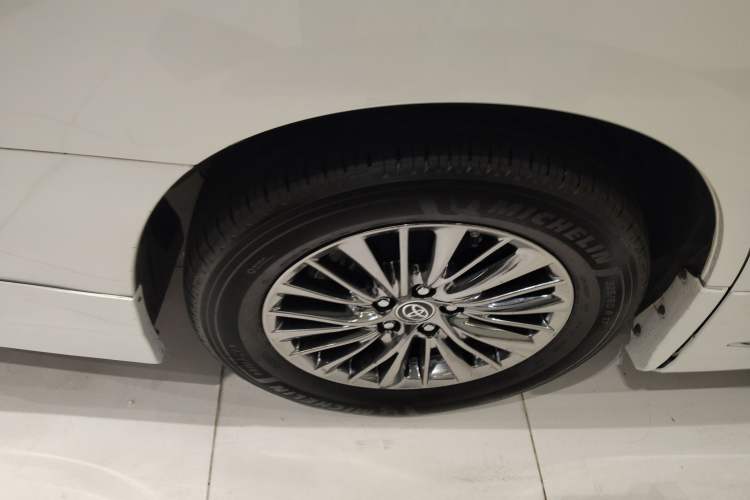 Used Toyota Alphard 2020 Dual-Engine 2.5L Luxury Edition Right Rear Wheel Hub